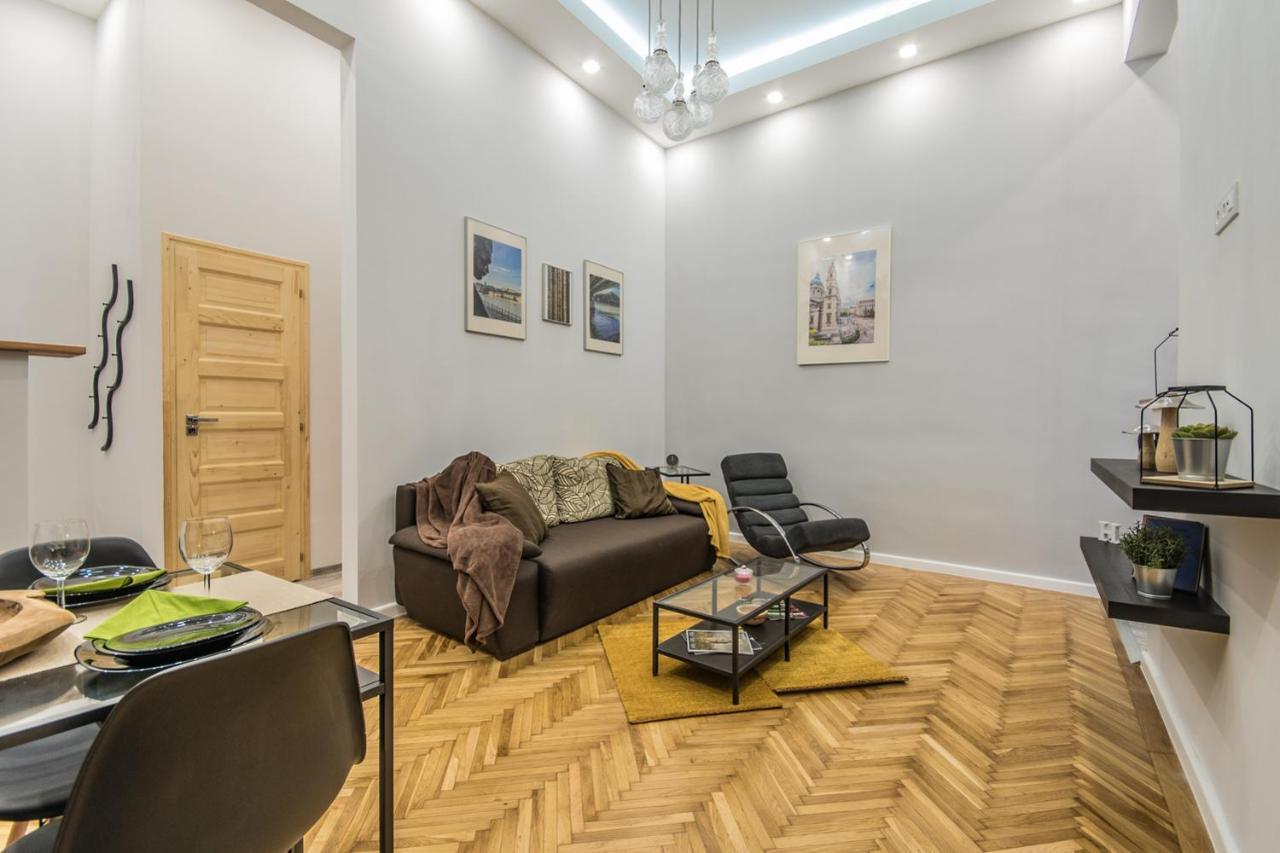 Semmihome Budapest Semmelweis Street エクステリア 写真
